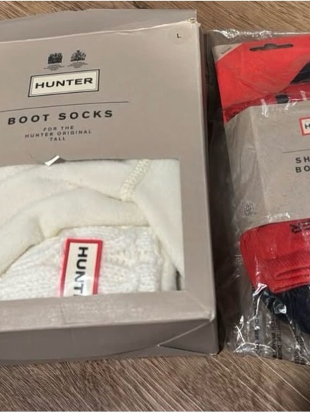 Hunter Women Shoe Size US 6-8 White Boot Socks with Branded Logo